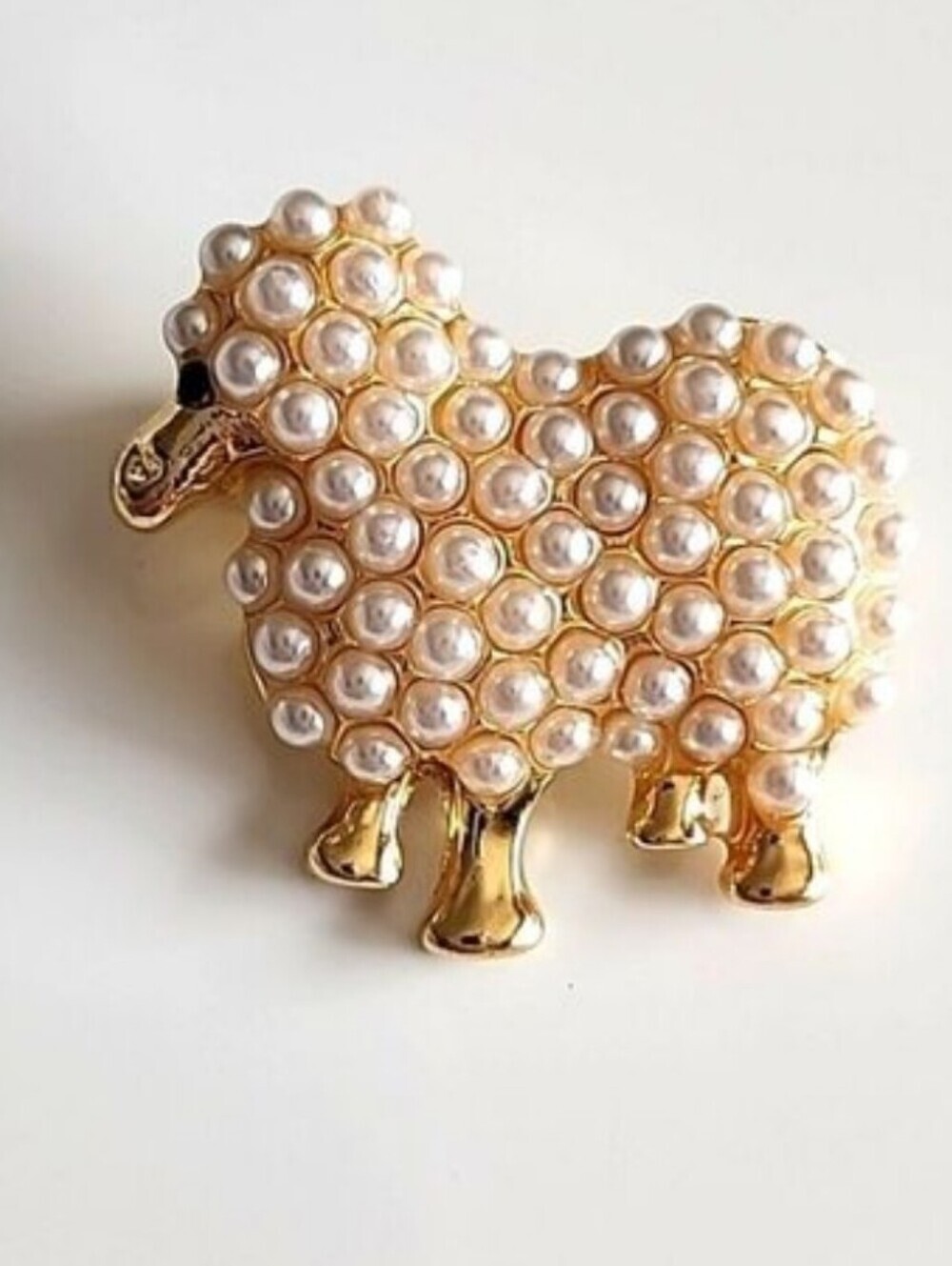 Sheep Brooch Loaded with Simulated Pearls